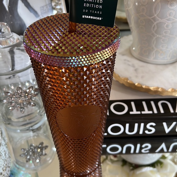 Brand new ! Starbucks cup - Picture 2 of 6